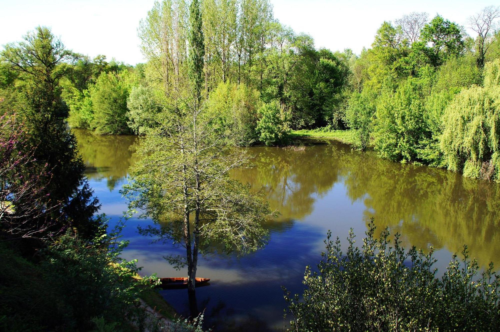 Отель Le Fenelon Carennac Экстерьер фото